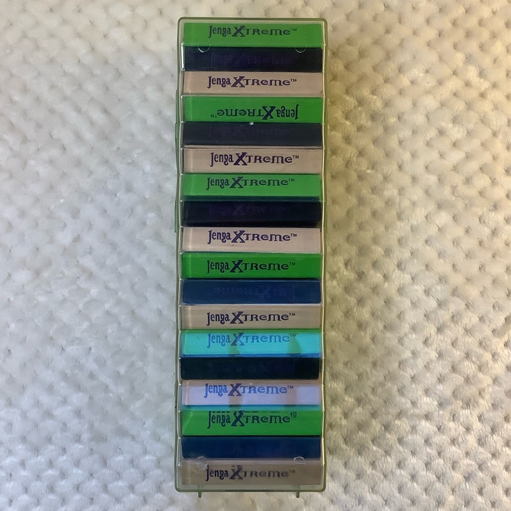 Jenga Extreme Complete Set with Case⬛🟫🟩